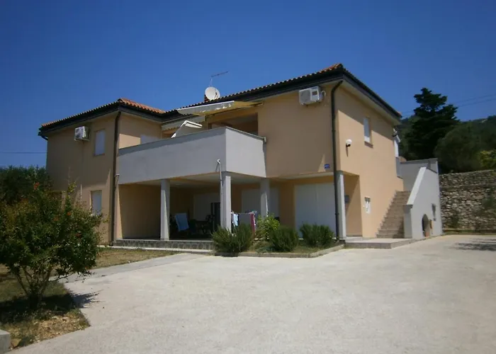 Zobic Family Apartments