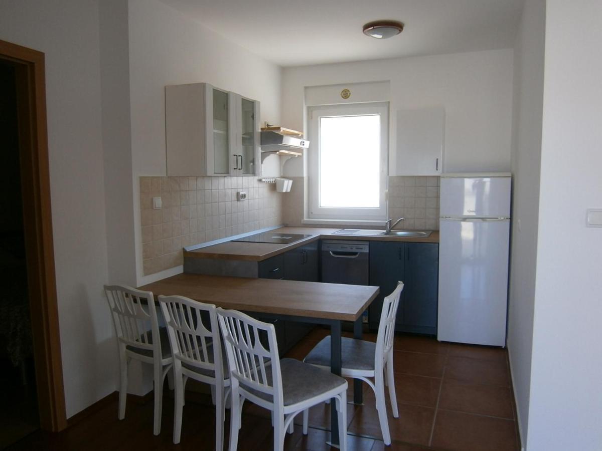 Zobic Family Apartment *